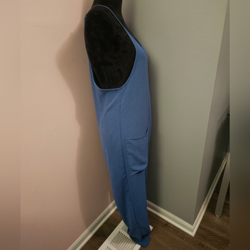 Solid Blue Harem Jumpsuit - Size Medium 🩵 - Picture 7 of 10